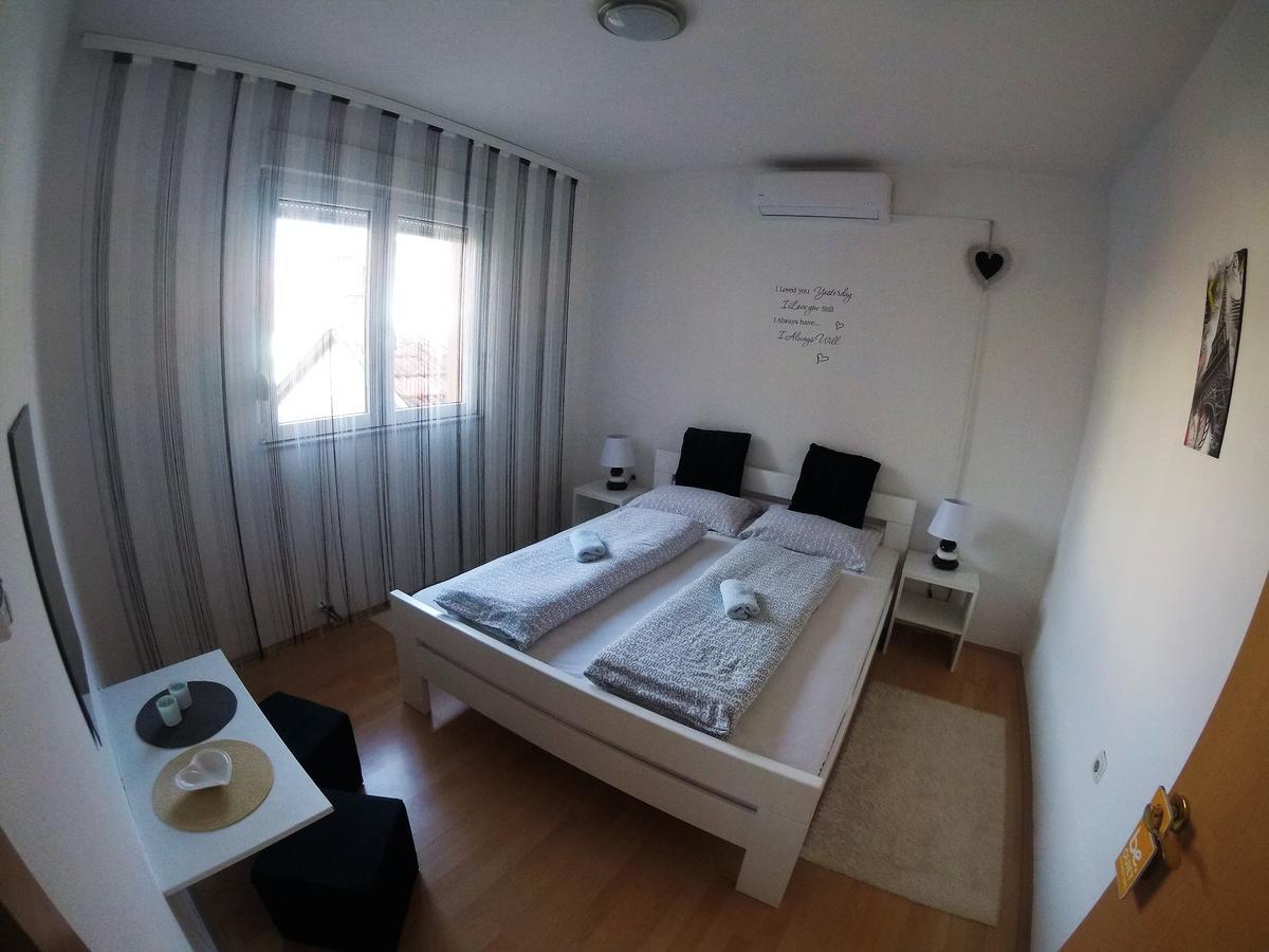 Rooms Deny Mostar Exterior photo