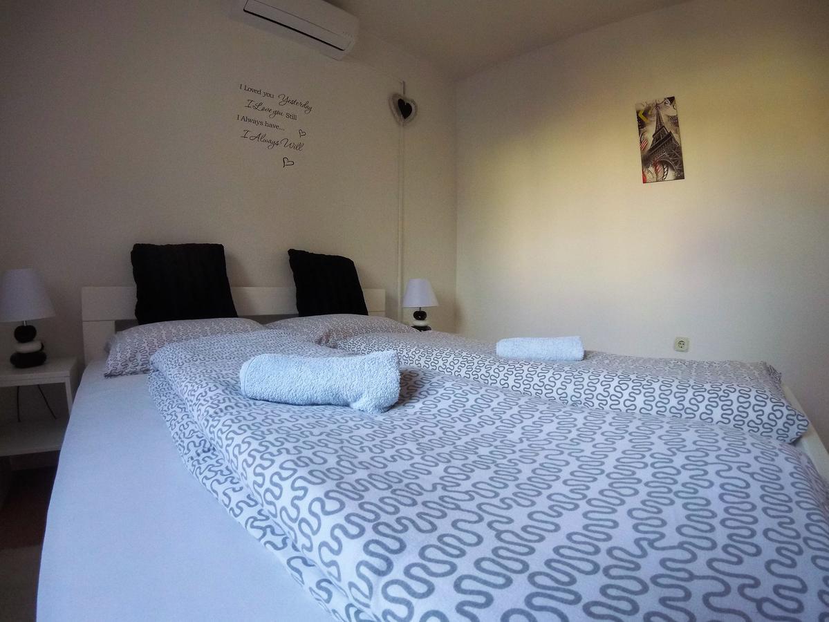 Rooms Deny Mostar Exterior photo